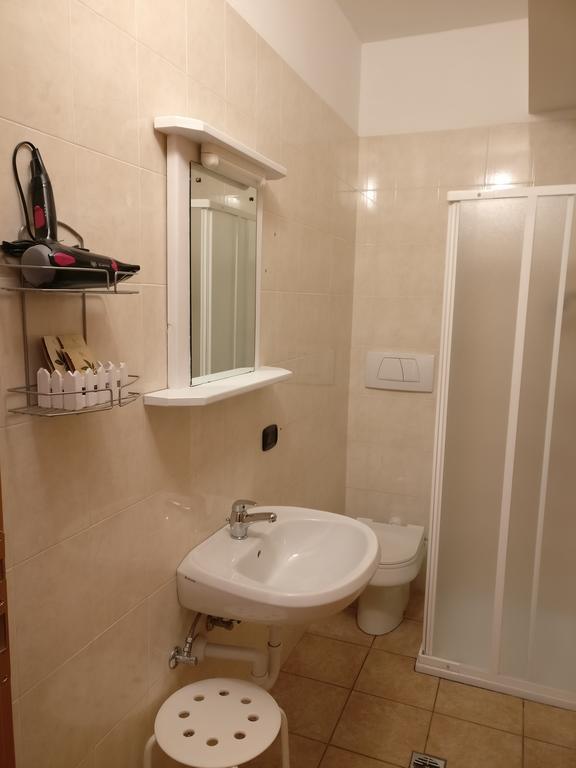 Garnì Al Laghet Hotell Tenno Eksteriør bilde