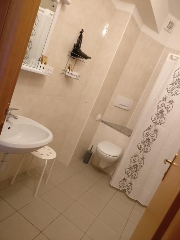 Garnì Al Laghet Hotell Tenno Eksteriør bilde