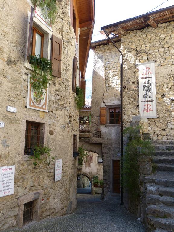 Garnì Al Laghet Hotell Tenno Eksteriør bilde